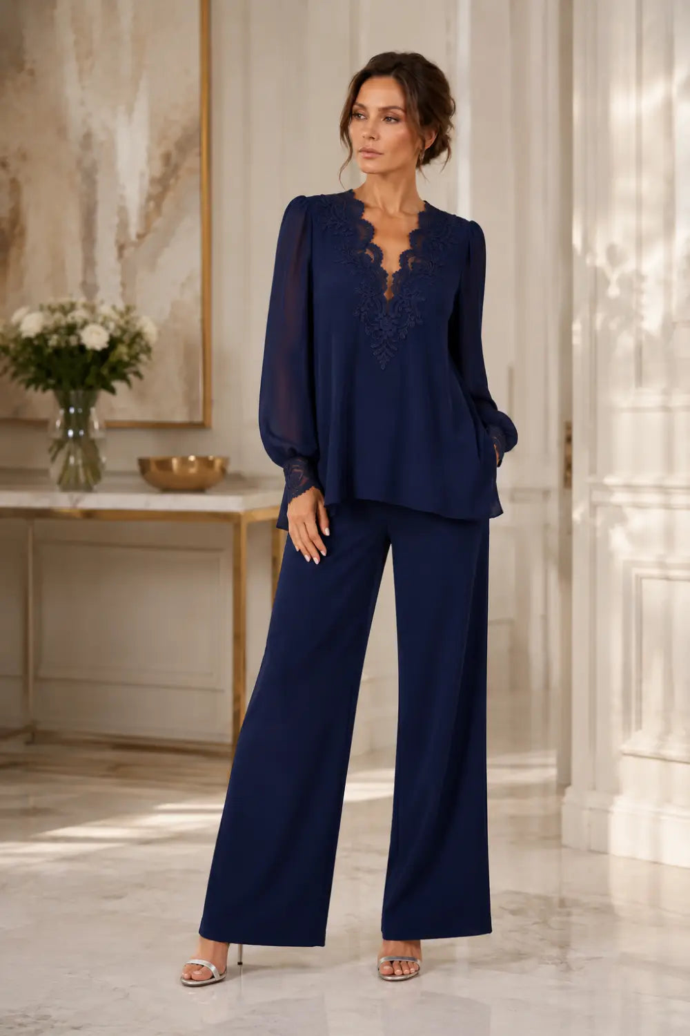 Victoria | Complete V-Neck with Layered Chiffon